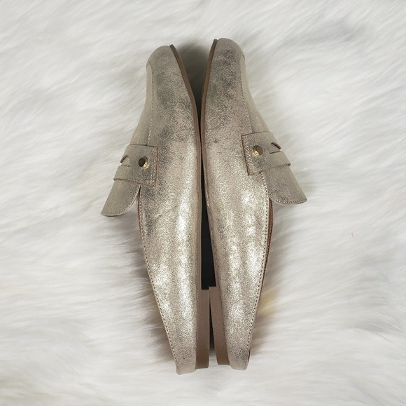 Gold round toe mules NWOB - Picture 3 of 5